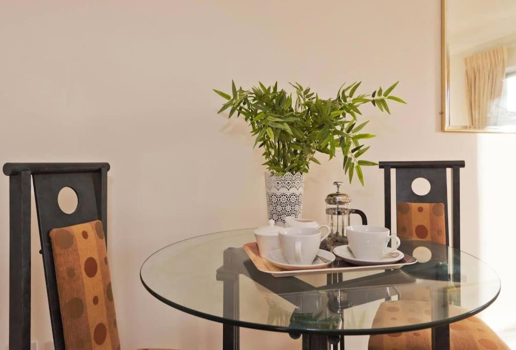 Luxury Apartment In D1 Dublin Bagian luar foto
